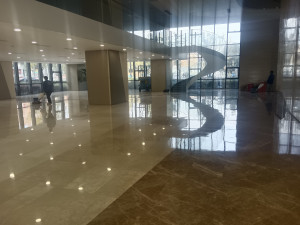 江苏省清洁服务行业协会副会长单位南京伊洁特斯公司施工江苏和善园食品工业公司大厅瓷砖封釉镀膜项目