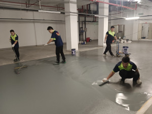 安徽马鞍山新党校车库橘纹地坪 环氧地坪 丙烯酸地坪项目由南京伊洁特斯环境科技有限公司施工中
