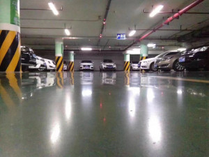 南京滨江大华地产金刚砂固化 龟裂纹修复项目由南京伊洁特斯环境科技有限公司完成施工