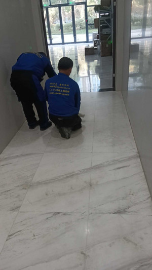 南京伊洁特斯环境科技有限公司承接庐江国轩高科龟裂纹修复，龟裂缝修补项目