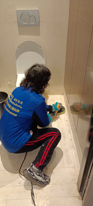 中新赛克办公楼大厅大理石抛光，石材养护，水磨石打磨固化项目由南京伊洁特斯环境科技有限公司环境部完成