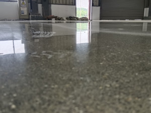 南京伊洁特斯环境科技有限公司承接博西华小家电工厂环氧树脂地坪及划线项目