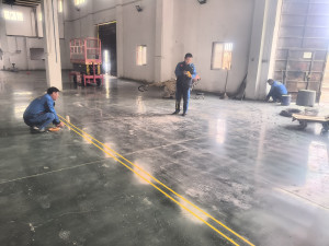 庐江国轩高科地面修缮服务由南京伊洁特斯环境科技有限公司施工中