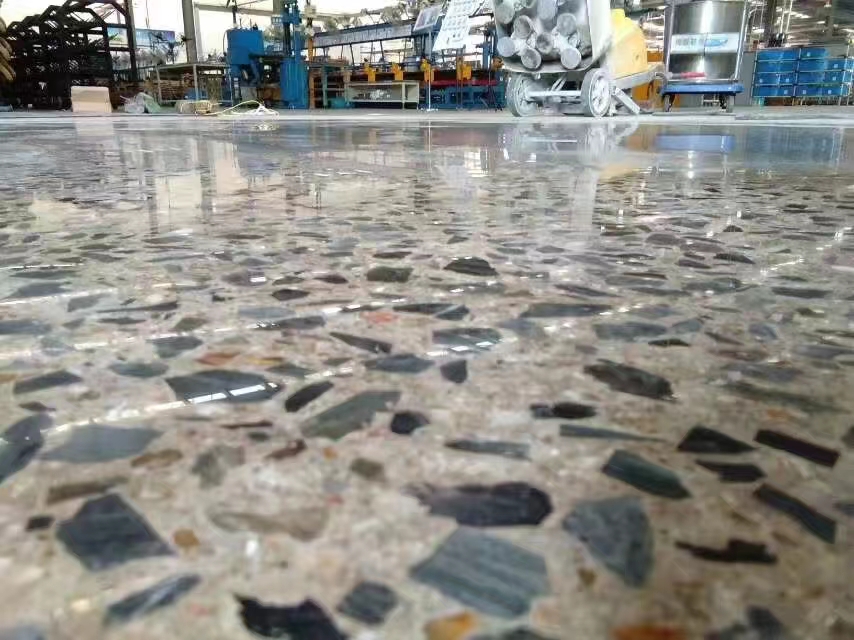 南京伊洁特斯公司完成汤山奥体莱斯耐克品牌地坪固化 地坪打磨 环氧地坪 地坪划线项目